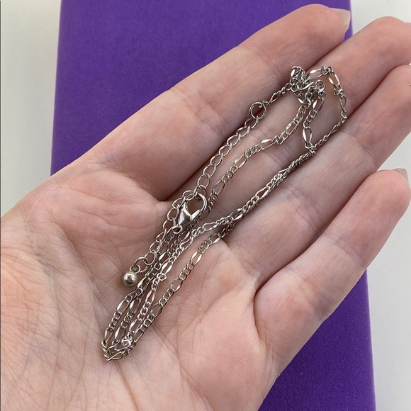 💛 Elegant Silver Plated Figaro Chain Necklace - Picture 5 of 5